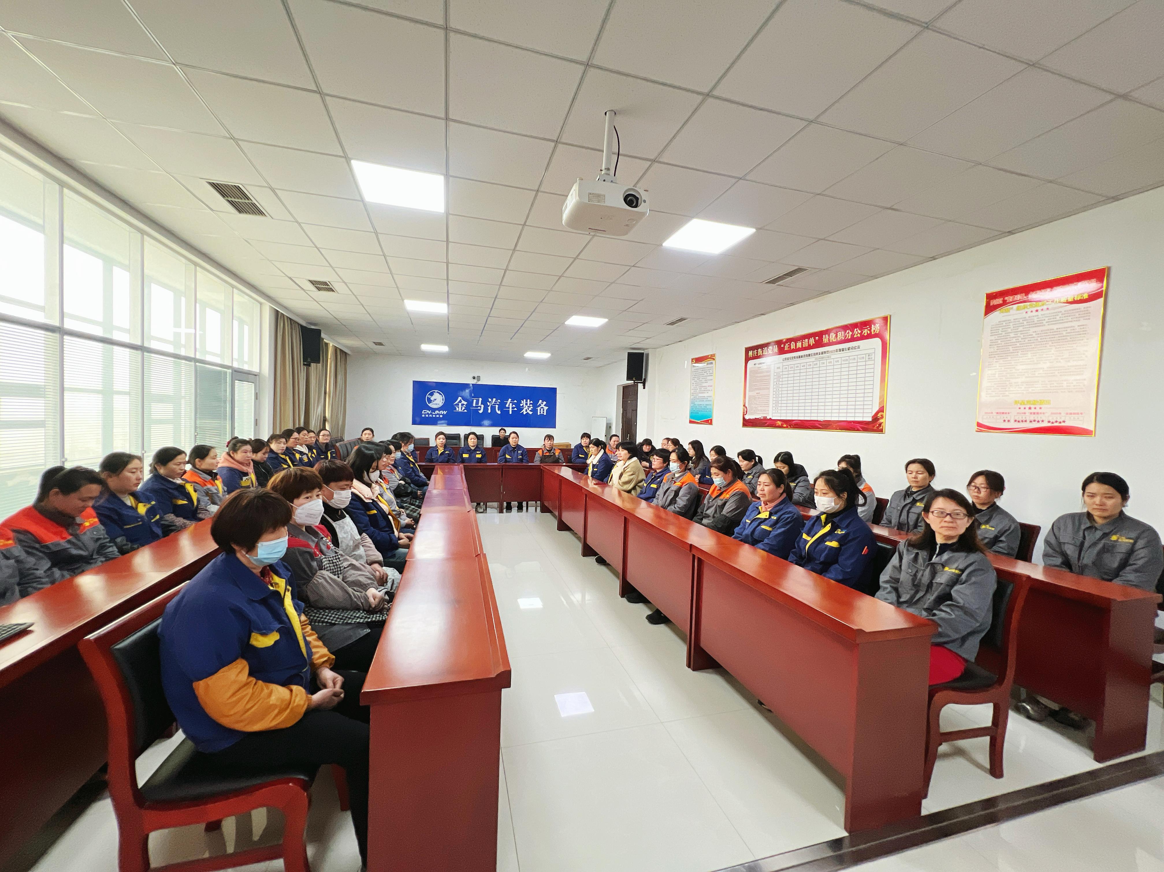 致敬每一步，绽放她力量 | 鞋子车轮春季优秀女职工评选(图1)